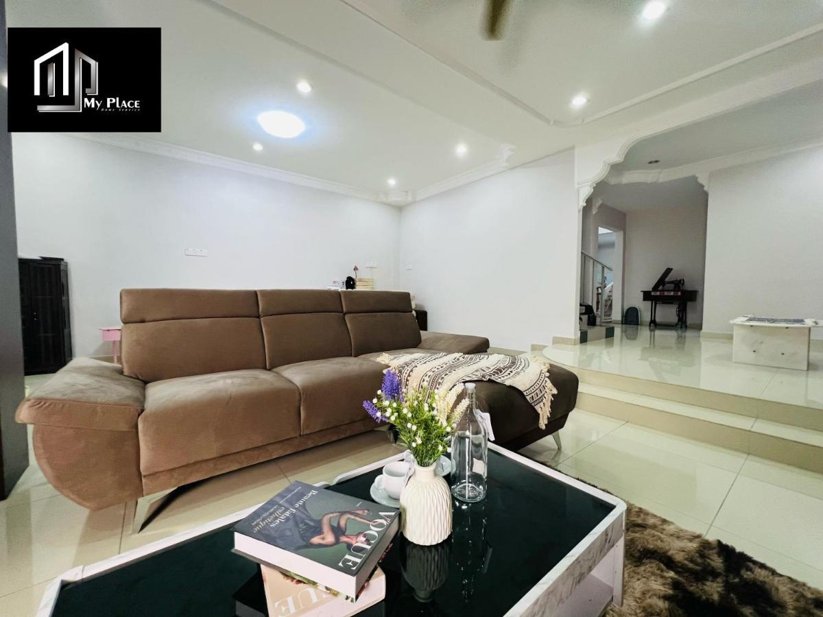 2 Storey 5Br 16Pax Semabok Taman Cheng Ho, 3 By Myplace 말라카 외부 사진