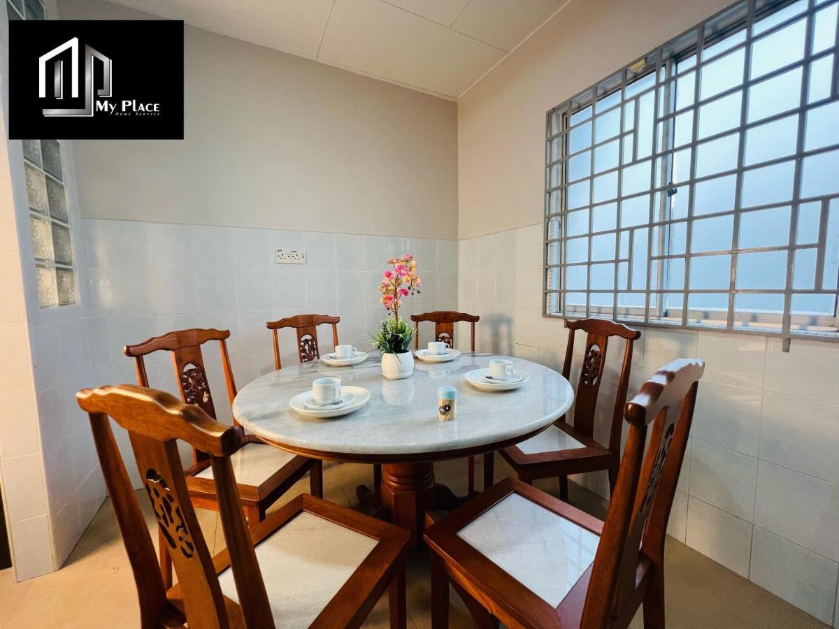 2 Storey 5Br 16Pax Semabok Taman Cheng Ho, 3 By Myplace 말라카 외부 사진