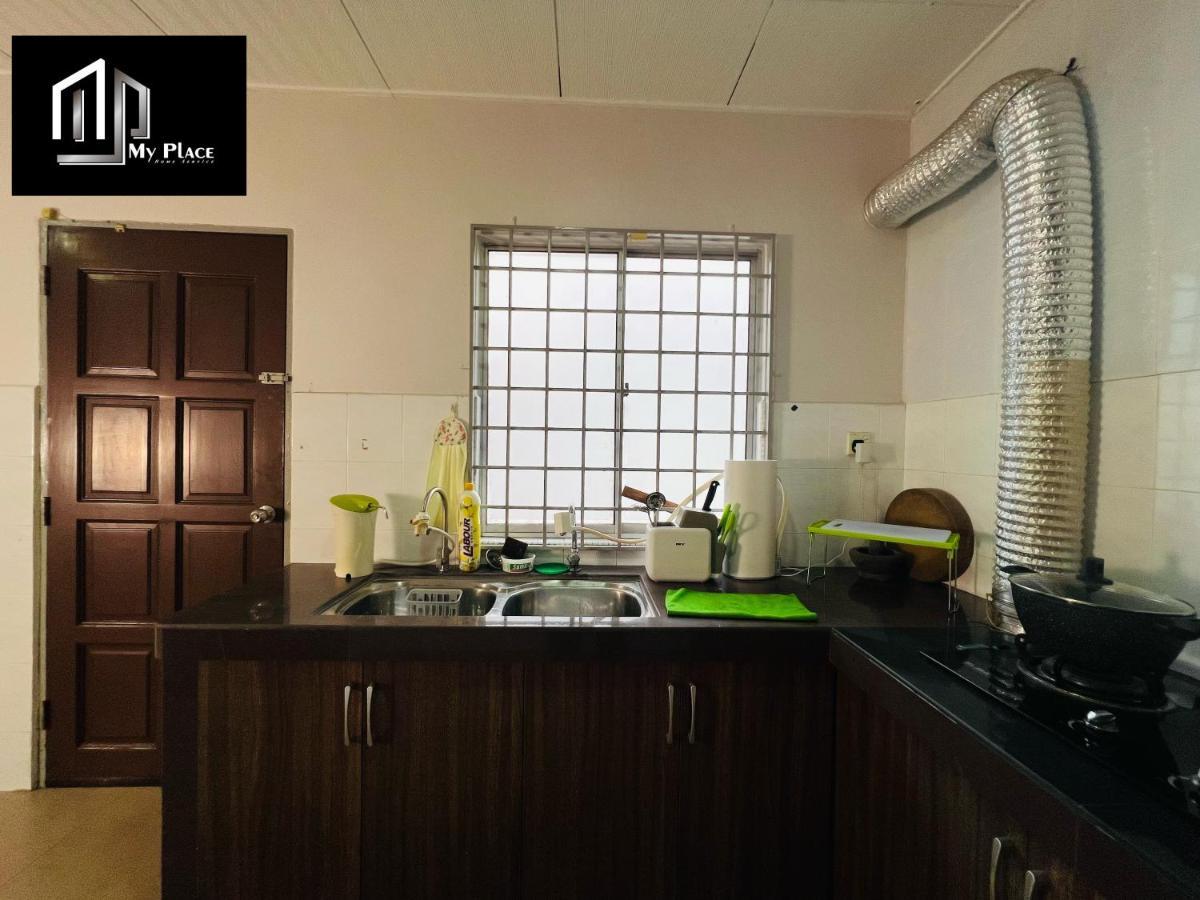 2 Storey 5Br 16Pax Semabok Taman Cheng Ho, 3 By Myplace 말라카 외부 사진